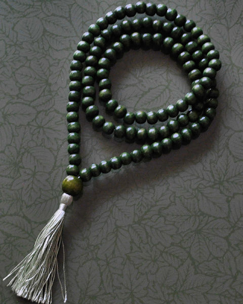 File:Collana-Rosario-mala-lungo-verde-scuro-extra-big-1594-477.jpg