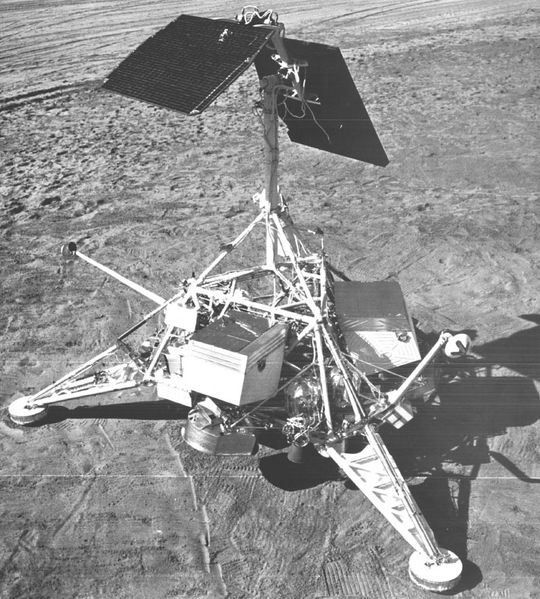 File:Surveyor NASA lunar lander.jpg