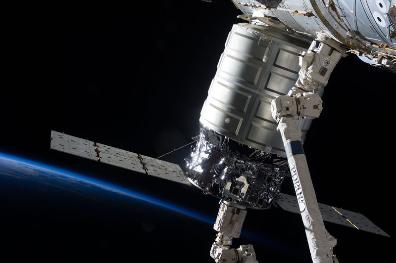 File:Iss037e006296 0.jpg