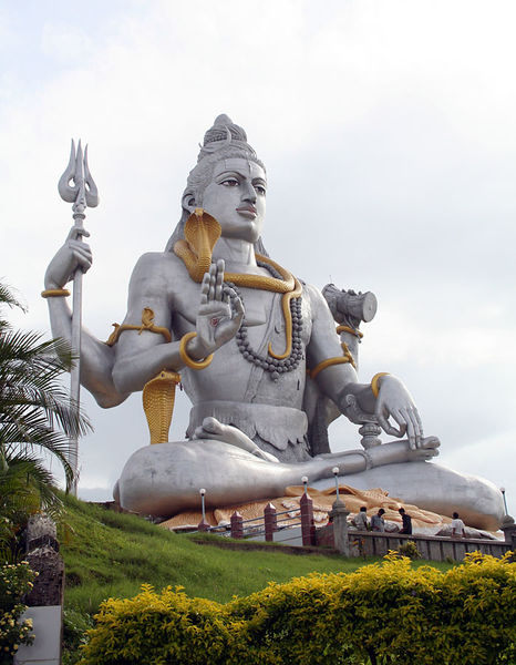 File:Shiva Statue Murdeshwara Temple.jpg