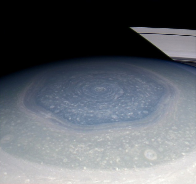 File:Saturno-Esagono.jpg
