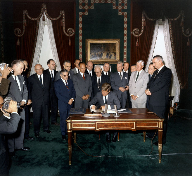 File:President Kennedy signs Nuclear Test Ban Treaty, 07 October 1963.jpg