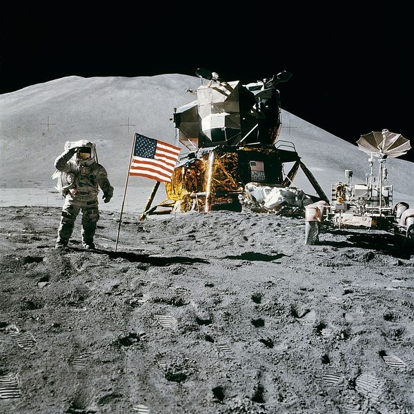 File:Apollo 15 flag, rover, LM, Irwin.jpg
